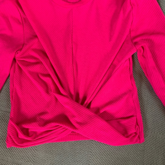 H&M crop top - Picture 2 of 3